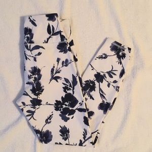 Never worn athleta leggings
